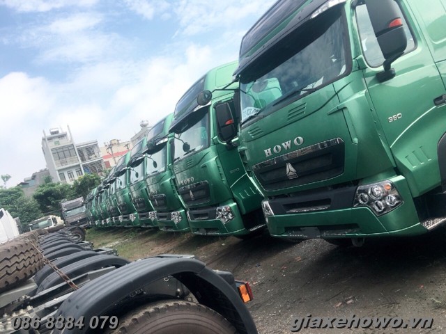 Xe đầu kéo howo A7 380