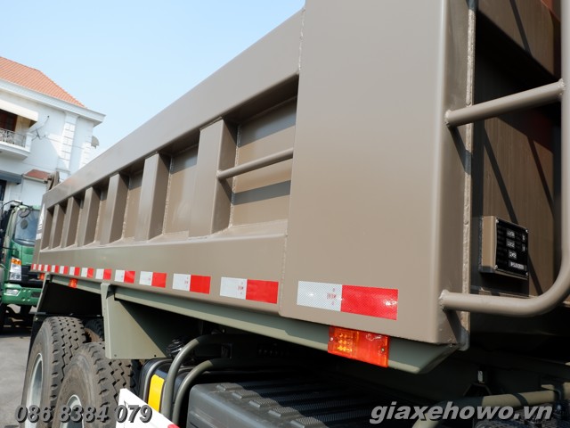 giá xe tải ben howo 6x4